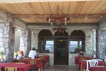 Aristo Hostel *